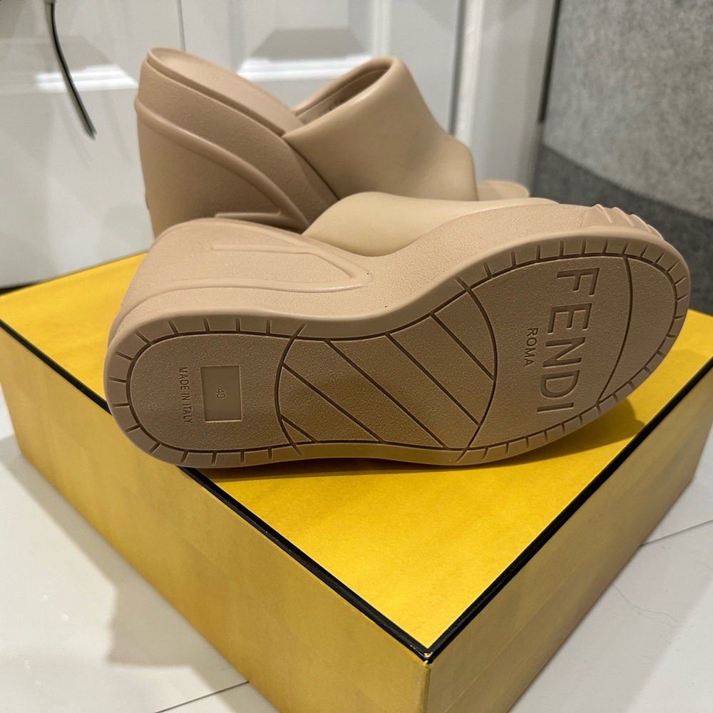 New in Box - Fendi Padded Leather Platform Wedge Slides - Authentic